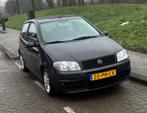 Fiat Punto 1.4 16V 3DR 2004 Zwart, Voorwielaandrijving, 15 km/l, 40 €/maand, 400 kg