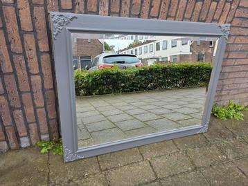 Grote stijlvolle spiegel met facetgeslepen glas beschikbaar voor biedingen