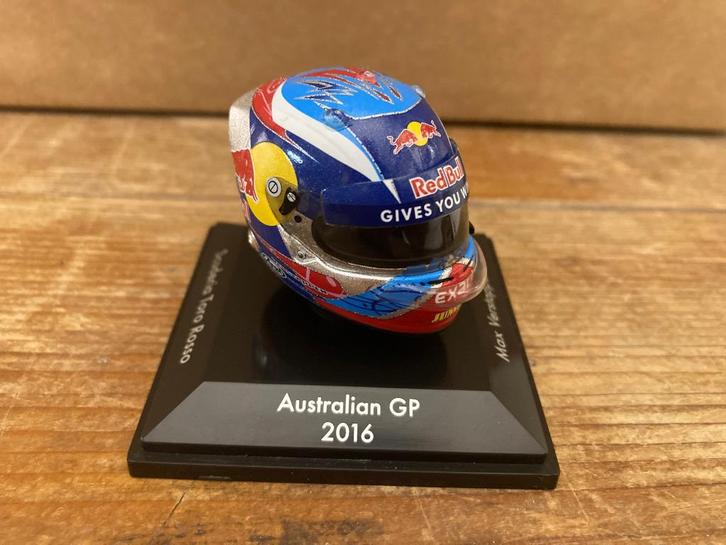 ✅ Max Verstappen 1:8 Helm Australian GP 2016 Red Bull RB12, Verzamelen, Automerken, Motoren en Formule 1, Nieuw, Formule 1, Ophalen of Verzenden