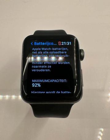 Apple Watch Series 3 42mm Zo goed als nieuw beschikbaar voor biedingen