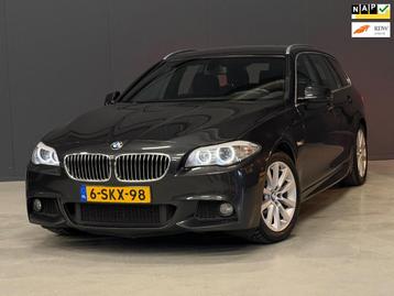 BMW 5-serie Touring 520i Executive M Sport AUTOMAAT ALCANTAR beschikbaar voor biedingen