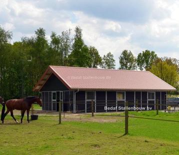 aanbieding paardenstallen, binnenboxen, deuren beschikbaar voor biedingen