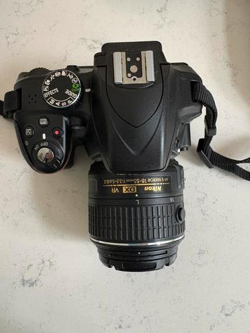 Nikon D3300 + AF-S 18–55mm lens + tas oplader 16gb card beschikbaar voor biedingen