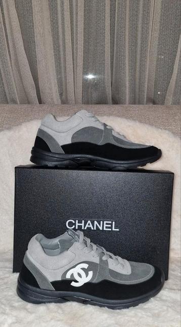 Chanel Runners Maat 42 - Compleet beschikbaar voor biedingen