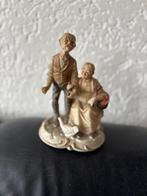 Beeldje van oud echtpaar, Verzamelen, Beelden en Beeldjes, Ophalen of Verzenden, Zo goed als nieuw, Mens