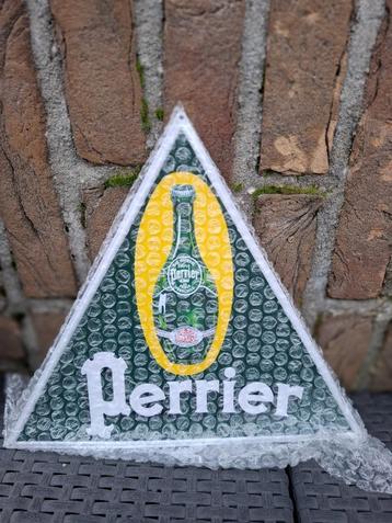 Oud authentiek reclamebord Perrier beschikbaar voor biedingen