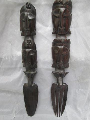 Houten Lepel en Vork Indisch Indonesië ? Houtsnijwerk beschikbaar voor biedingen