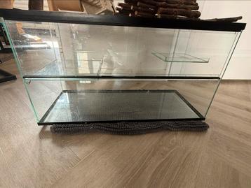 Terrarium voor kleine hamster of reptiel beschikbaar voor biedingen