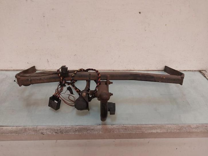 Trekhaak Skoda Octavia Combi (5EAC) (2013-05/2020-07), Auto-onderdelen, Ophanging en Onderstel, Skoda, Gebruikt