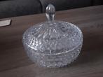 Mooie puntgave kristallen schaal met deksel, Ophalen