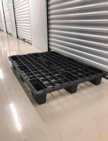 Kunstof pallets Eindhoven  beschikbaar voor biedingen