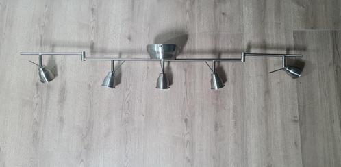 Ikea plafondrails 5 spots, Huis en Inrichting, Lampen | Spots, Zo goed als nieuw, Plafondspot of Wandspot, Metaal of Aluminium