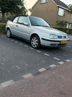 Volkswagen Golf 1.8 Cabriolet 55KW 2000 Grijs, Auto's, Volkswagen, 74 pk, 4 cilinders, Cabriolet, 4 stoelen