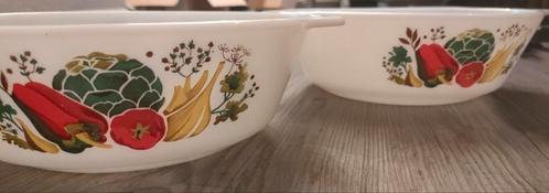 Vintage Pyrex ovenschalen – set van 2 – uit Engeland, Antiek en Kunst, Antiek | Schalen, Ophalen of Verzenden