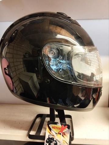 Nieuwe helm maat L  beschikbaar voor biedingen