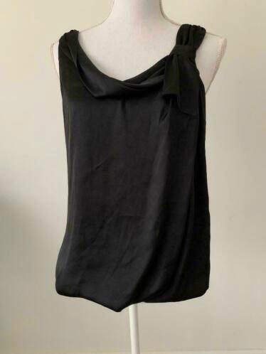 Zwarte satijnen Top maat 36!, Kleding | Dames, Tops, Zo goed als nieuw, Maat 36 (S), Zwart, Zonder mouw, Verzenden
