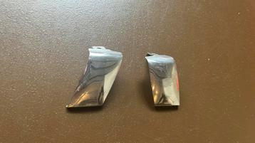 BMW E30 chromen kapjes achterbumper beschikbaar voor biedingen