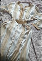 Witte en Gouden Marokkaanse Takshita / Kaftan, Geen merk, Ophalen of Verzenden, Zo goed als nieuw, Maat 38/40 (M)