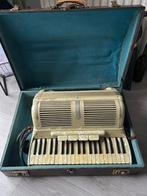 Accordeon Scandelli,120 bas,4 coren, goed staat, Muziek en Instrumenten, Accordeons, Ophalen of Verzenden, Zo goed als nieuw, 120-bas