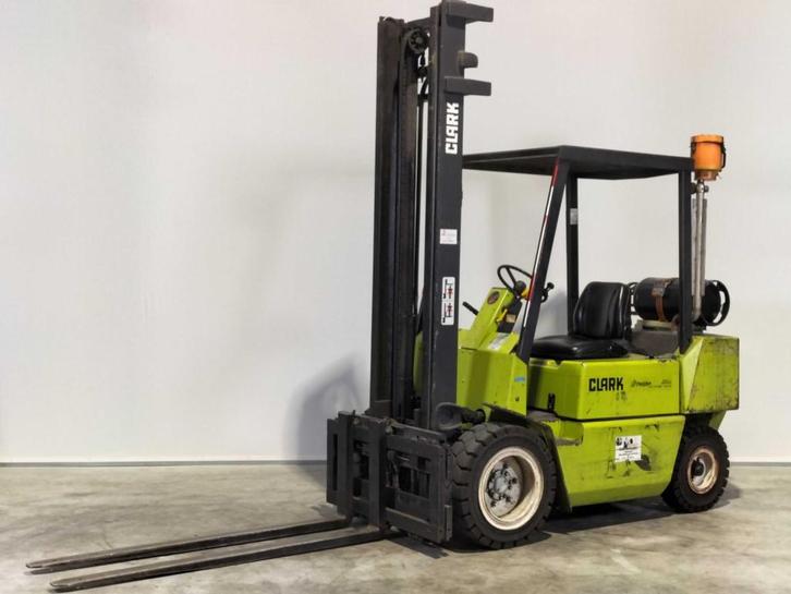 Gas Heftruck Clark GPM30, Zakelijke goederen, Machines en Bouw | Heftrucks en Intern transport, Heftruck, LPG, 3000 tot 4000 kg
