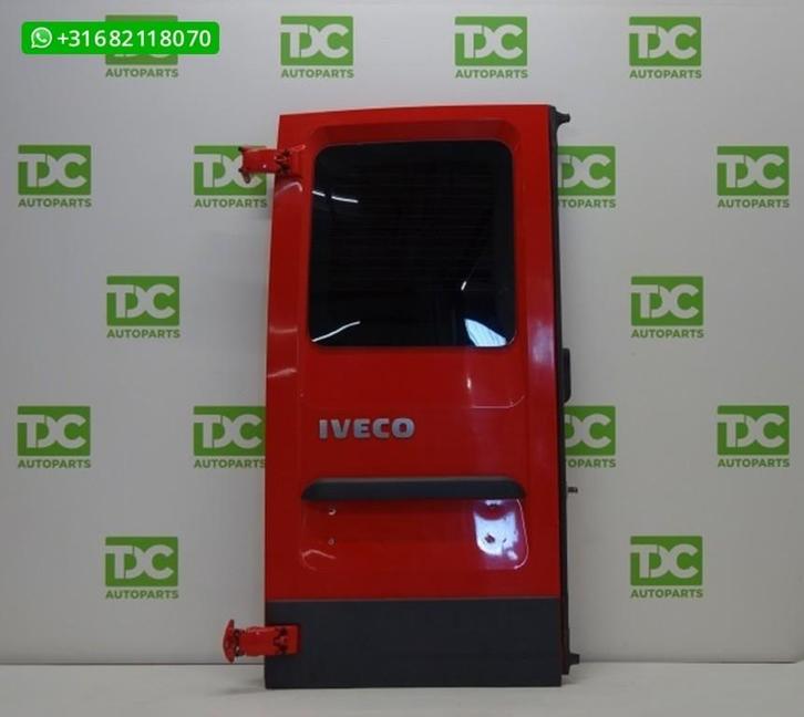 Iveco Daily ('08-'11) Achterdeur links met ruit rood H1, Auto-onderdelen, Carrosserie en Plaatwerk, Deur, Achter, Links, Gebruikt
