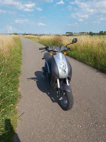 Peugeot Ludix - 2005 - 16xxx km - Snorfiets blauw kenteken beschikbaar voor biedingen
