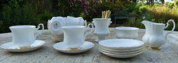 Royal Albert Val D'OR servies  beschikbaar voor biedingen