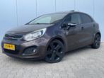 Kia Rio 1.4 CVVT Super Pack, TEKST LEZEN!, Auto's, Voorwielaandrijving, Euro 5, 450 kg, Gebruikt