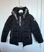 Zwarte Moncler winterjas | maat 134/140, Moncler, Ophalen of Verzenden, Zo goed als nieuw, Jongen