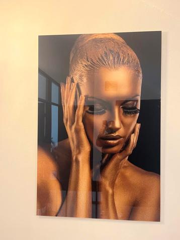 Glazen Schilderij: Gouden Vrouw beschikbaar voor biedingen