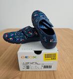 Geox pantoffels maat 28 ZGAN, Ophalen of Verzenden, Zo goed als nieuw, Meisje, Overige typen