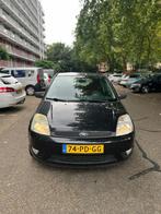 Ford Fiësta 1.3 8V 3DR 2004 Zwart, Auto's, Ford, Voorwielaandrijving, 1299 cc, 600 kg, 4 cilinders