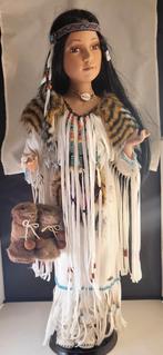 Cathay Collection native american doll, Verzamelen, Verzenden, Gebruikt, Pop