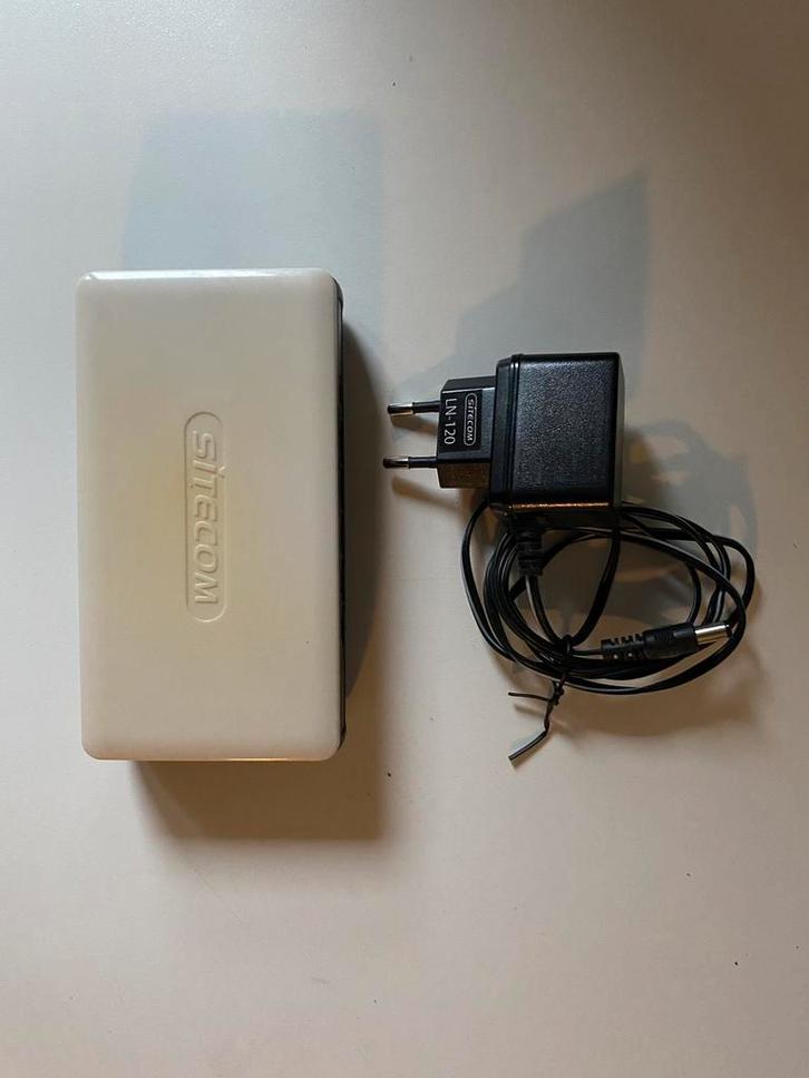 Sitecom LN-120 Gigabit Switch 5 Port, Computers en Software, Netwerk switches, Gebruikt, Ophalen of Verzenden