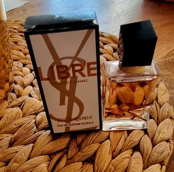 Yves Saint Laurent Libre Flowers & Flames Eau de Parfum beschikbaar voor biedingen