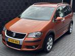Volkswagen Touran 1.4 TSI Cross| ORANJE| CLIMA| DAB+| TREKHA, 13 km/l, Stof, Gebruikt, 1507 kg