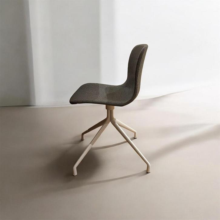 6 Hay AAC11 Grijze Stoelen - Refurbished, Huis en Inrichting, Stoelen, Zo goed als nieuw, Vijf, Zes of meer stoelen, Metaal, Stof