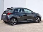 Toyota Yaris 1.5 Hybrid 115 Teamplayer Dynamic Automaat / to, Auto's, Gebruikt, Euro 6, Zwart, 1490 cc