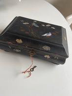 Antieke Doos met Inlegwerk, Ophalen