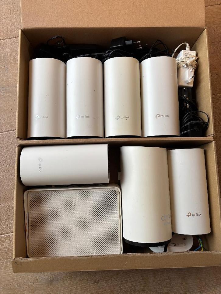 6 x TP Link Wifi M4 + 1x Outdoor X50 + Ziggo modem, Computers en Software, WiFi-versterkers, Gebruikt, Ophalen of Verzenden