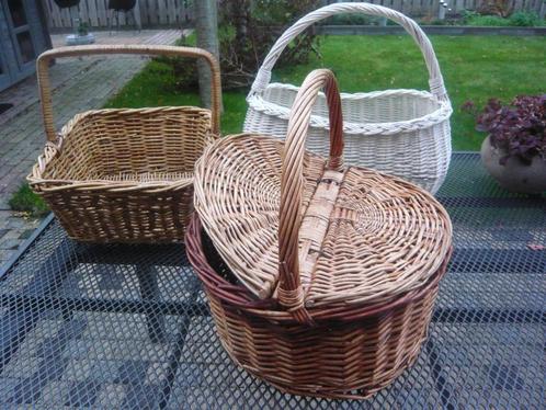 manden, Huis en Inrichting, Woonaccessoires | Schalen en Manden, Zo goed als nieuw, Mand, Overige vormen, Riet, Ophalen of Verzenden