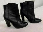 John Rocha laarzen met hak Zwart leder lederen leer maat 40, Kleding | Dames, Schoenen, Zwart, Ophalen of Verzenden, Zo goed als nieuw