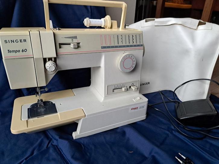 Singer Tempo 60 Naaimachine - Uitstekende Staat!, Hobby en Vrije tijd, Naaimachines en Toebehoren, Zo goed als nieuw, Naaimachine