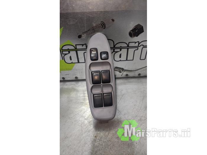 Elektrisch Raam Schakelaar van een Nissan Almera, Auto-onderdelen, Dashboard en Schakelaars, Nissan, Gebruikt, 6 maanden garantie
