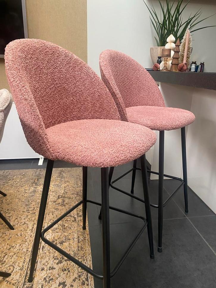 2 Nieuwe barkrukken oud roze teddy stof, Huis en Inrichting, Barkrukken, Nieuw, 60 tot 90 cm, Metaal, 2 krukken, Ophalen