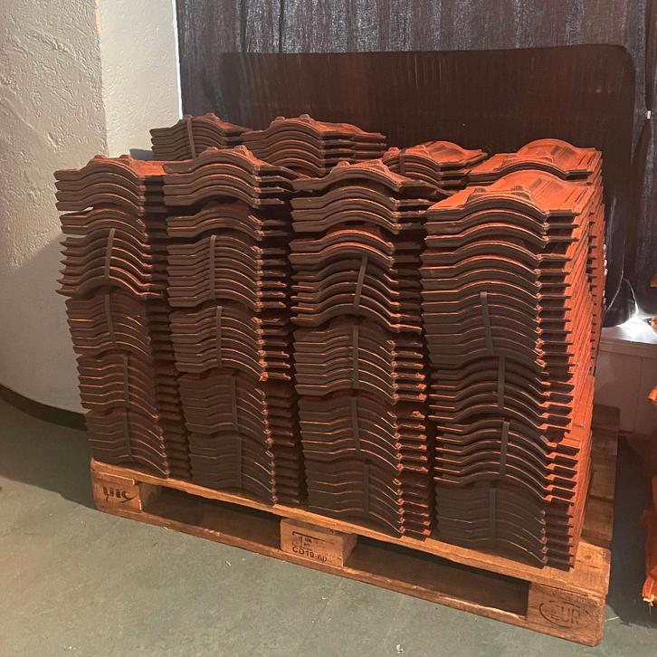 250 VHV Vario dakpannen over, Doe-het-zelf en Verbouw, Dakpannen en Dakbedekking, Nieuw, Dakpannen, Steen of Klei, Zwart, 15 m² of meer