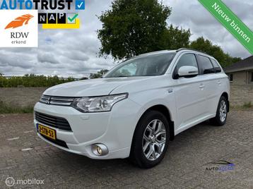 Mitsubishi Outlander 2.0 PHEV Instyle | Camera | Pano | CC beschikbaar voor biedingen