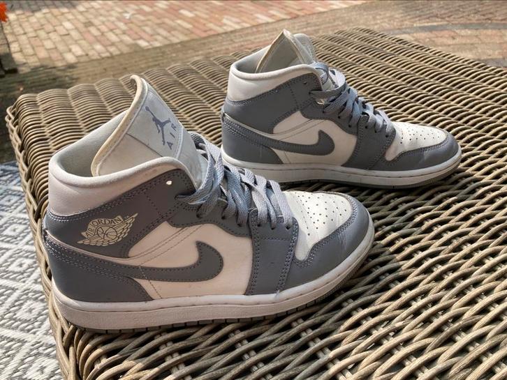nike air jordan 1 mid stealth, Kinderen en Baby's, Kinderkleding | Schoenen en Sokken, Zo goed als nieuw, Schoenen, Jongen of Meisje