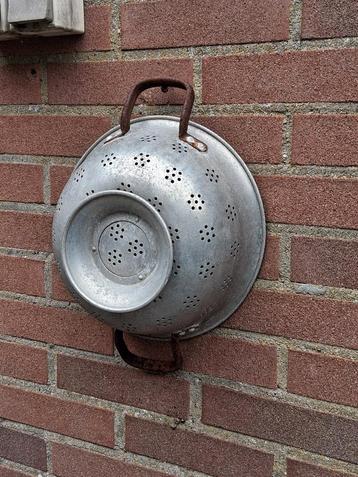 2 Vintage Brocante Vergieten Tuindecoratie beschikbaar voor biedingen