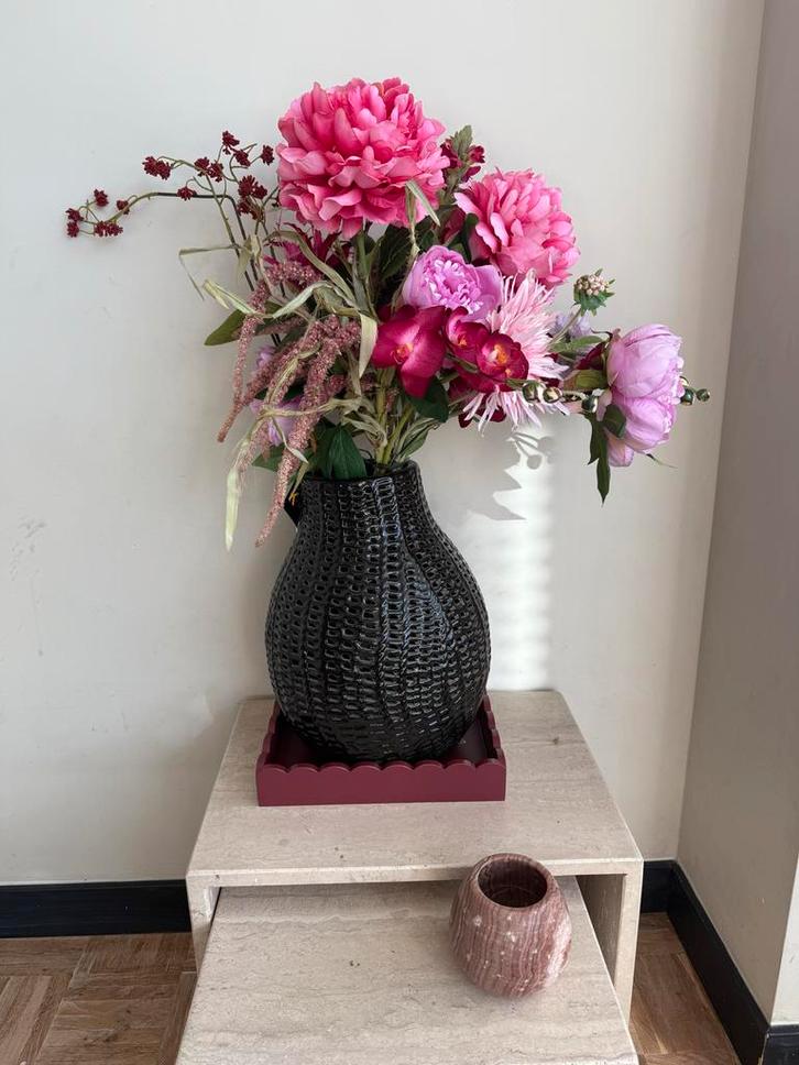 Luxe Zijden Boeket met Vaas, Huis en Inrichting, Woonaccessoires | Vazen, Nieuw, Overige kleuren, 50 tot 75 cm, Overige materialen